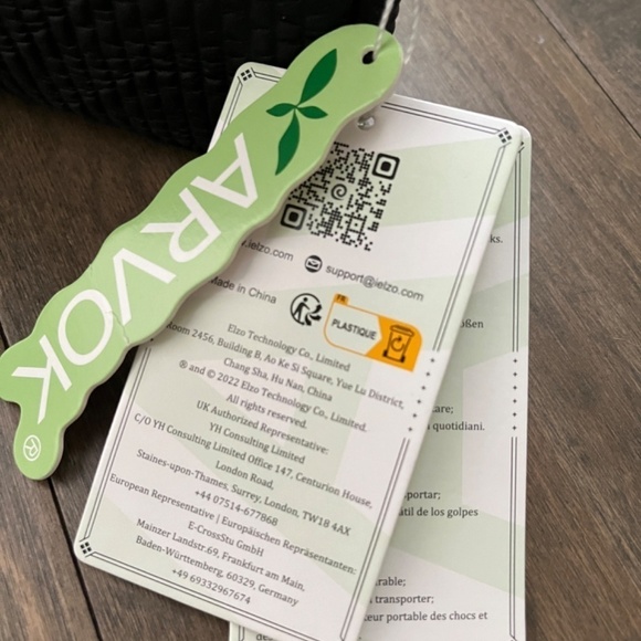 Arvok Laptop Case - Picture 2 of 6